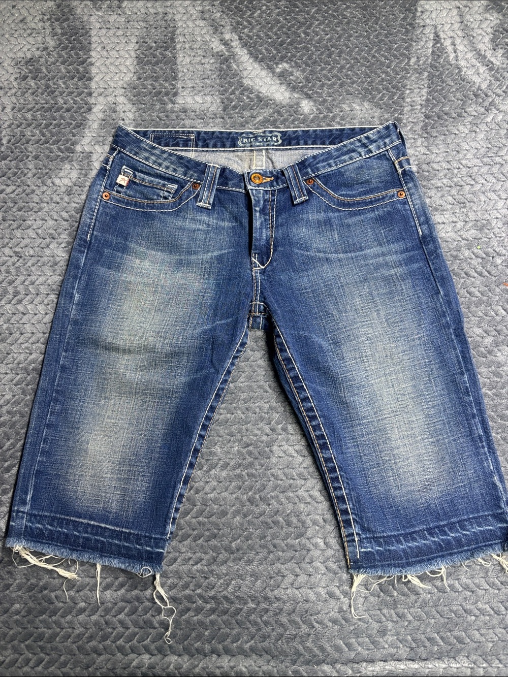 Big Star Women's Blue Distressed Capri Jeans